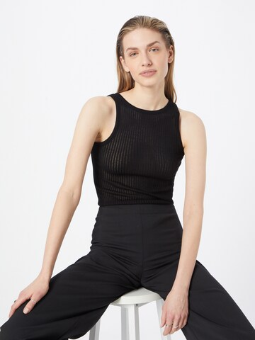 rosemunde Top in Black: front