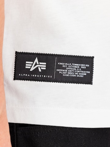 ALPHA INDUSTRIES T-shirt i vit