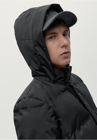 Born Living Yoga Tussenparka 'Saiko' in Zwart