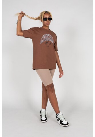 T-shirt oversize 'International x Heavy' MJ Gonzales en marron