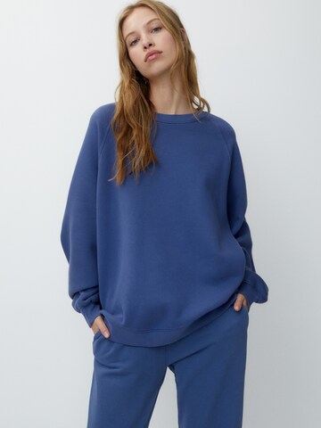 Pull&Bear Sweatshirt in Blauw: voorkant