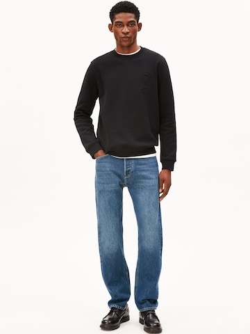 Sweat-shirt ARMEDANGELS en noir : devant