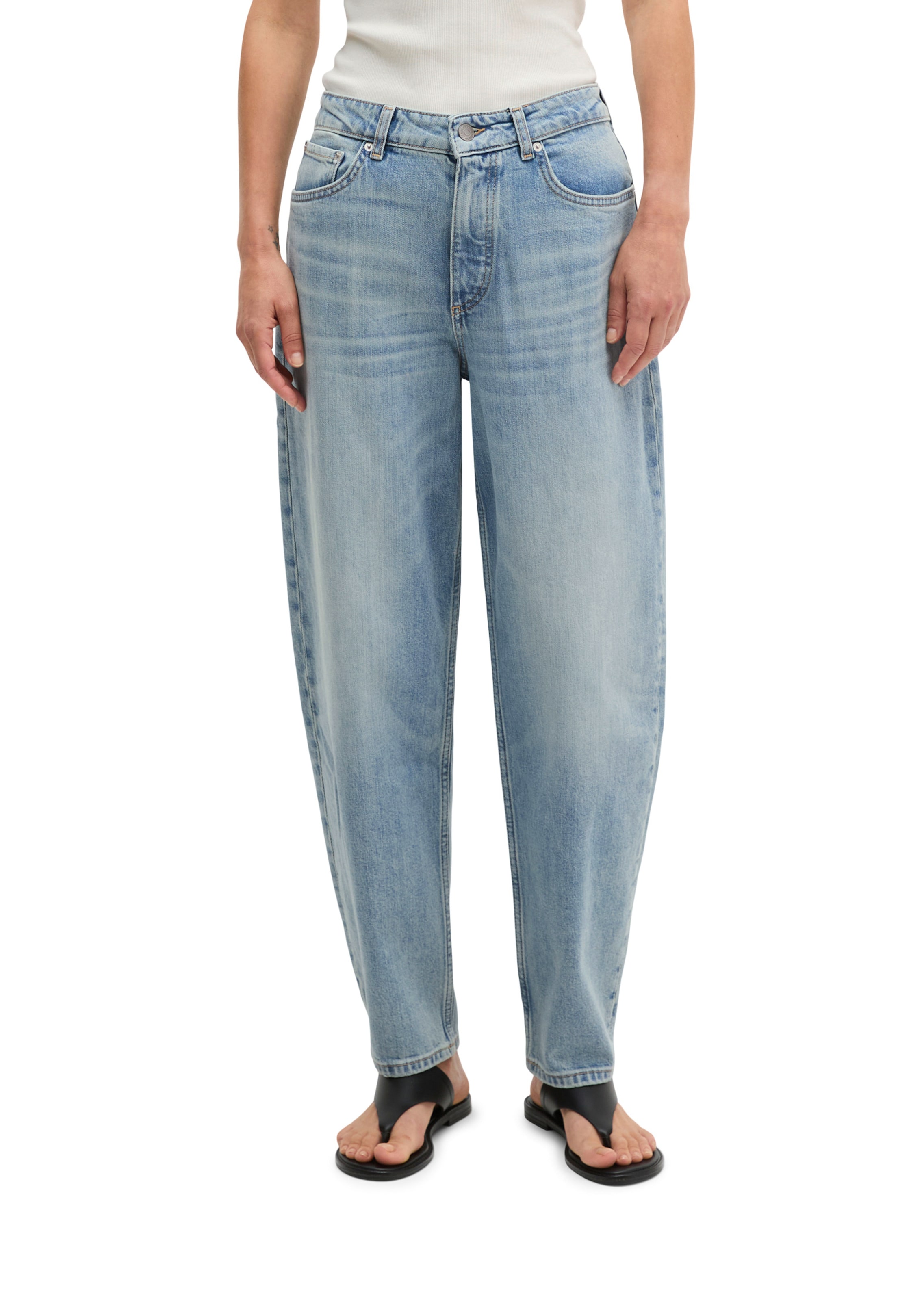 Marc O'Polo Loosefit Jeans in Blau: Vorderseite