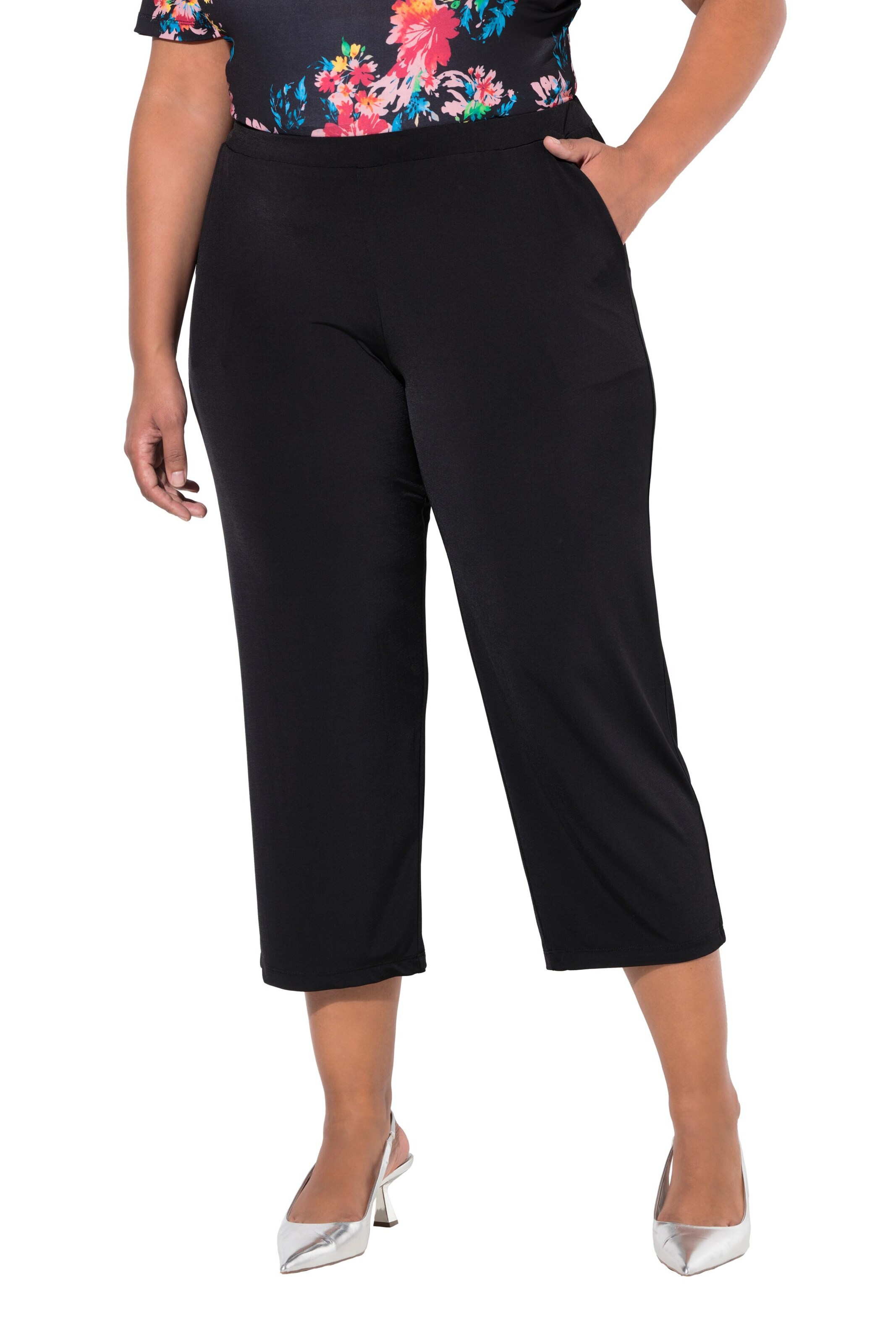 Ulla Popken Regular Trousers in Black: front