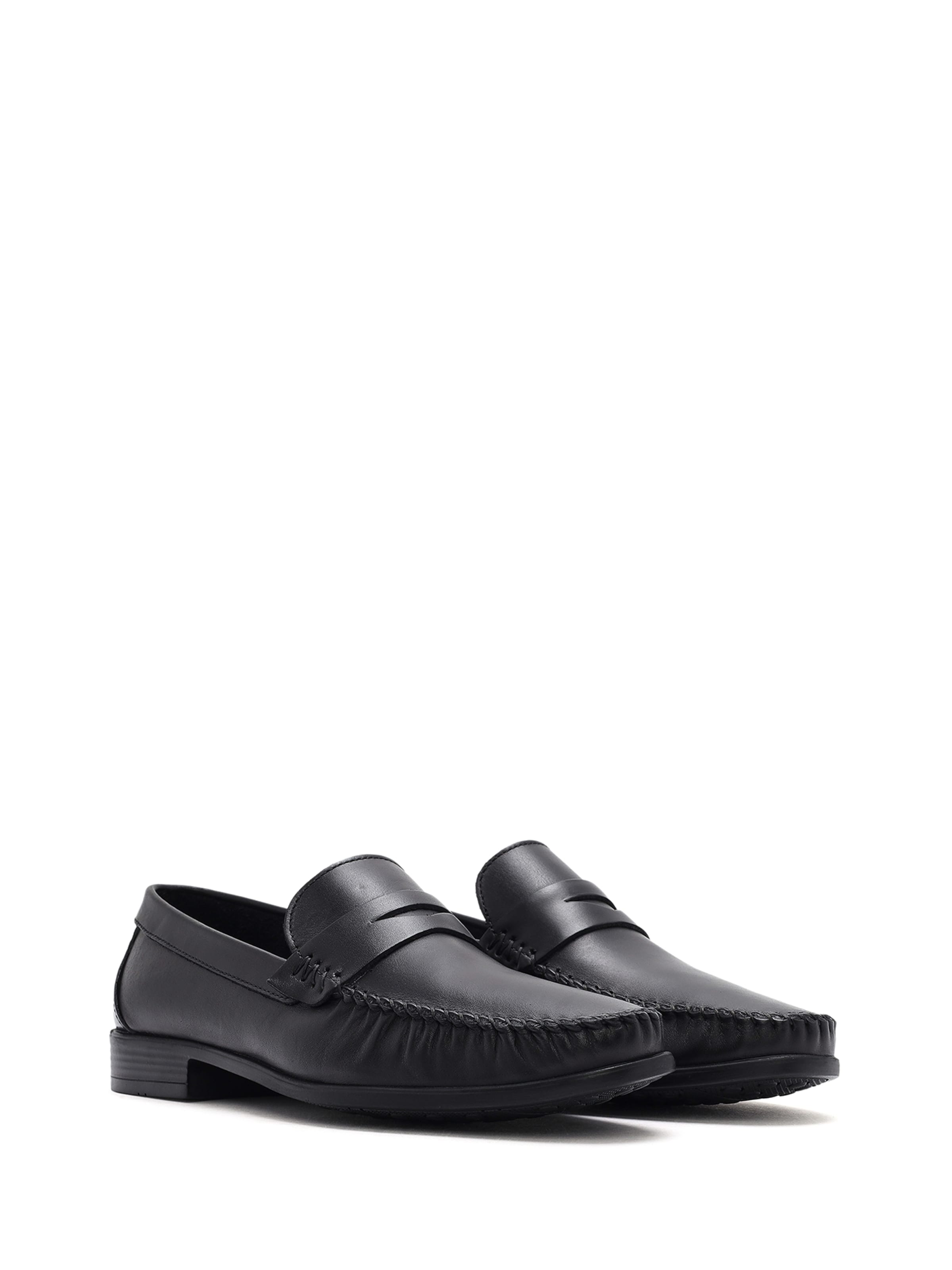 Derimod Moccasins in Black