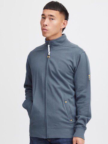 !Solid - Sudadera con cremallera ' KARIM ' en azul: frente