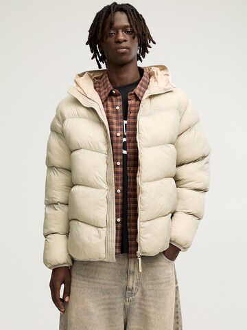 Pull&Bear Tussenjas in Beige: voorkant