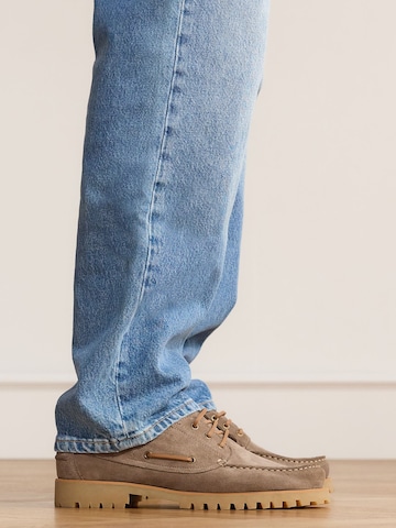 MANFIELD Schnürschuh in Beige