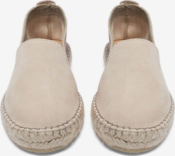 Bianco Espadrilles in Beige