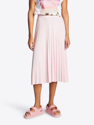 Rich & Royal Skirt in Pink: front