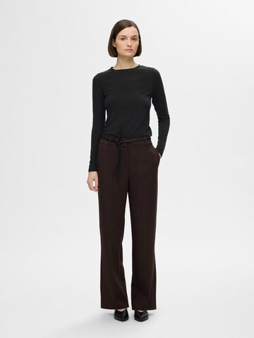 SELECTED FEMME Koszulka 'MANJA' w kolorze czarny