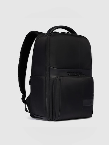 Piquadro Backpack in Black