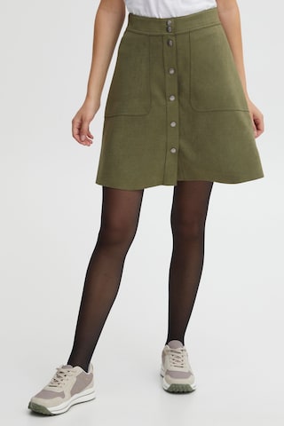 Oxmo Skirt 'June' in Green: front
