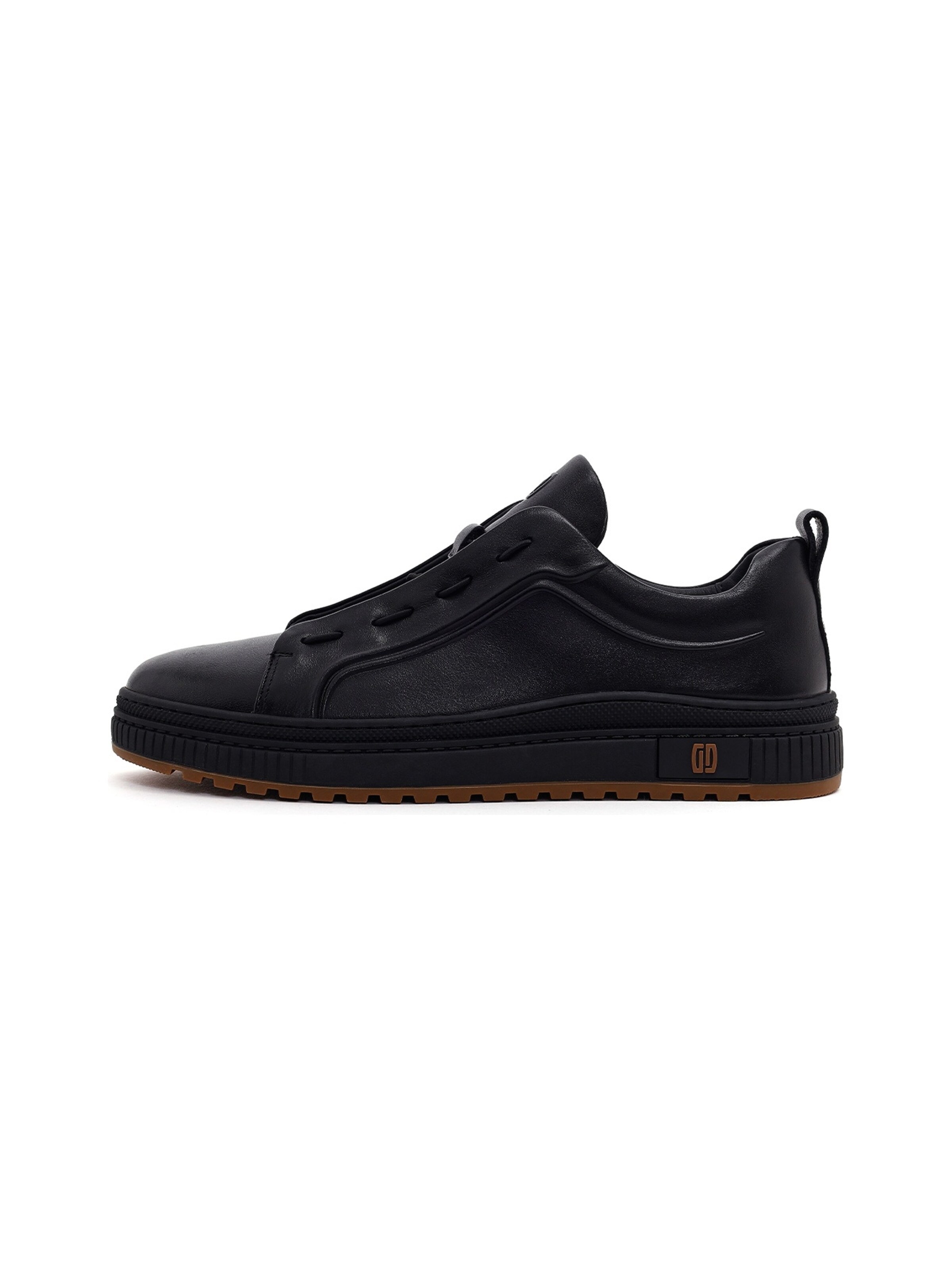 Derimod - Zapatillas deportivas bajas en negro: frente