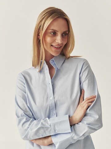 TATUUM - Blusa 'ERWINA' en azul