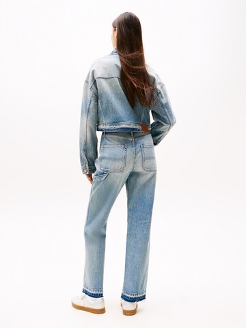 Tommy Jeans Демисезонная куртка в Синий