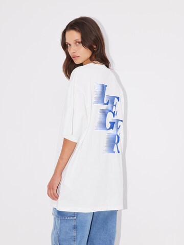 T-Shirt 'Theo' LeGer by Lena Gercke en blanc