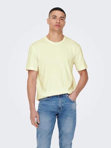 Only & Sons T-shirt 'MAX' i gul: framsida