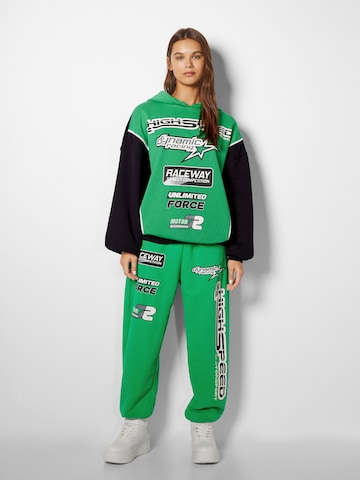 Bershka Regular Broek in Groen