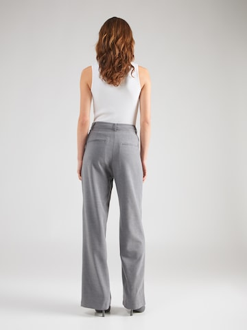 Loosefit Pantalon à plis Warehouse en gris