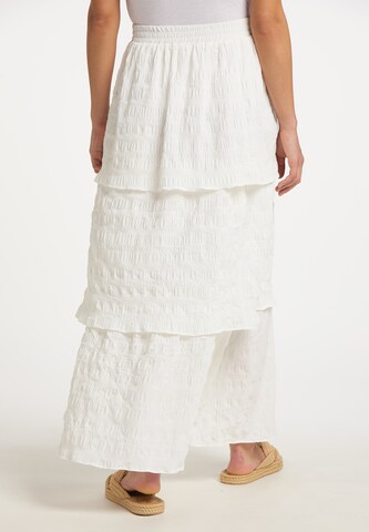 IZIA Skirt in White