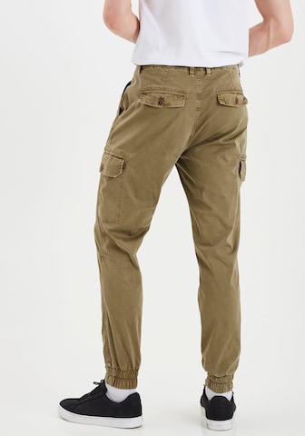 BLEND Tapered Cargo Pants in Green