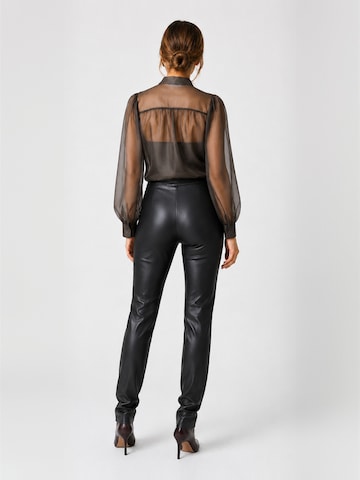 Maglietta ' Blouse ' di Coster Copenhagen in grigio: dietro