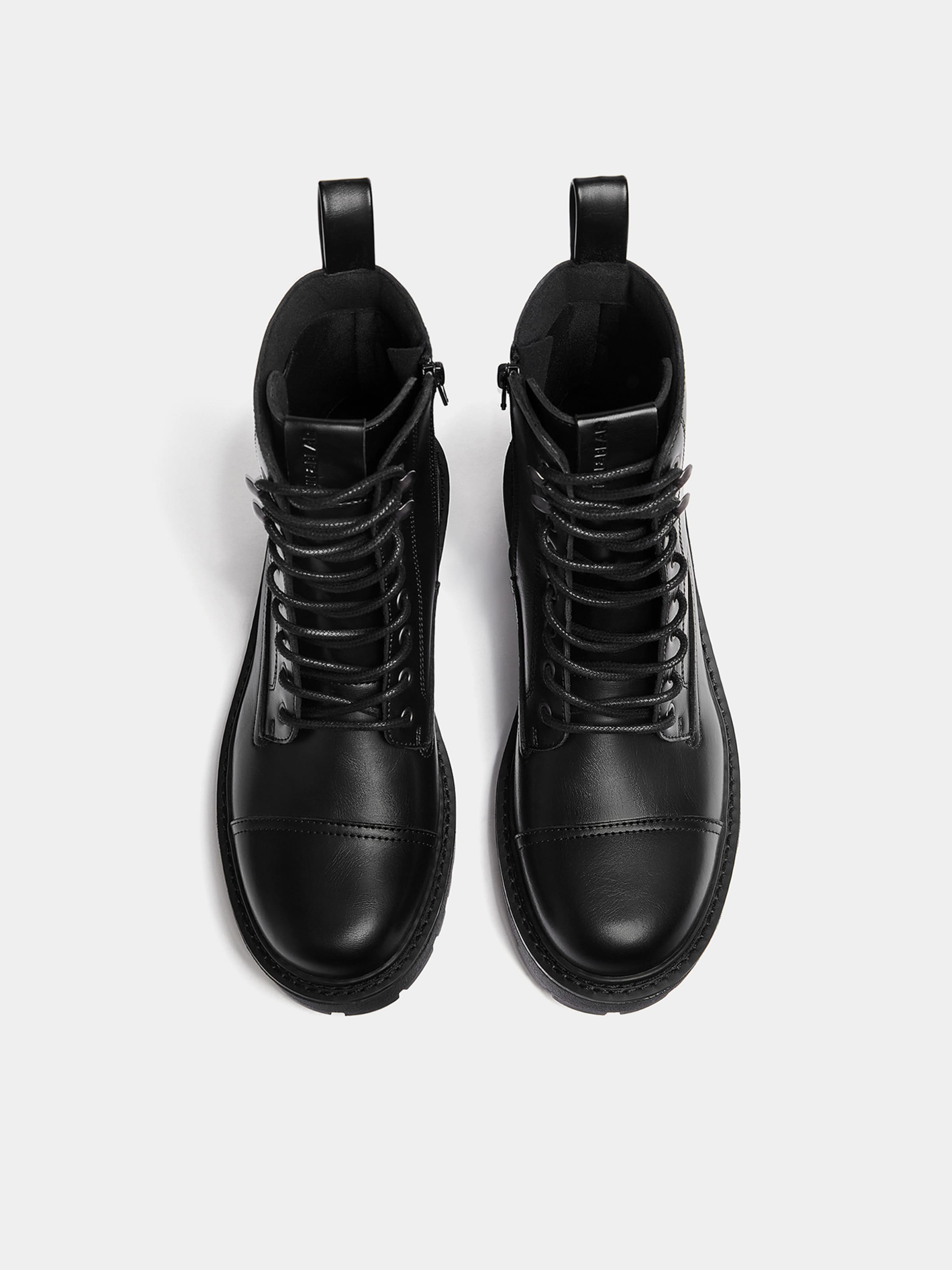 Bottines a lacets Pull Bear en Noir ABOUT YOU