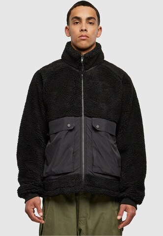 Urban Classics Преходно яке в черно: отпред