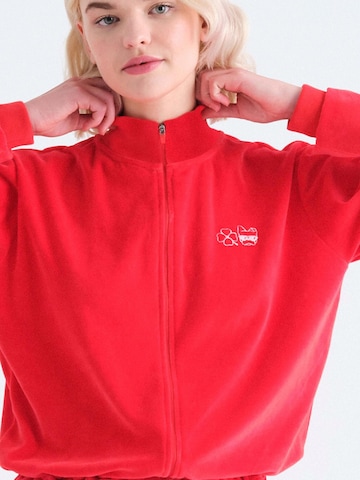 Rockupy Loungewear 'Vinaya' in Red