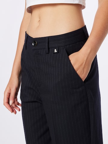 Herrlicher Regular Pleated Pants in Blue