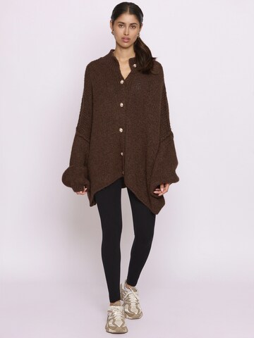 Lilavie Strickjacke 'Lolaa' in Braun