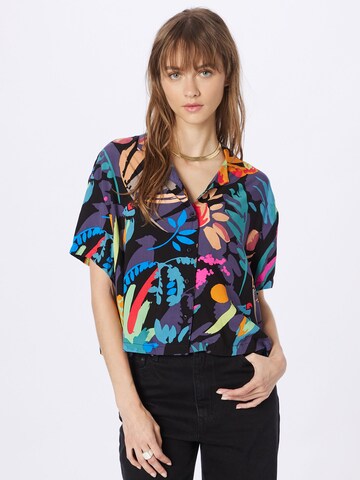 Urban Classics Blouse 'Resort' in Zwart: voorkant