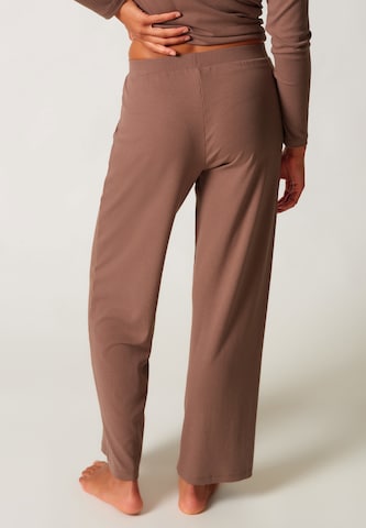 Wide leg Pantaloncini da pigiama di Skiny in marrone