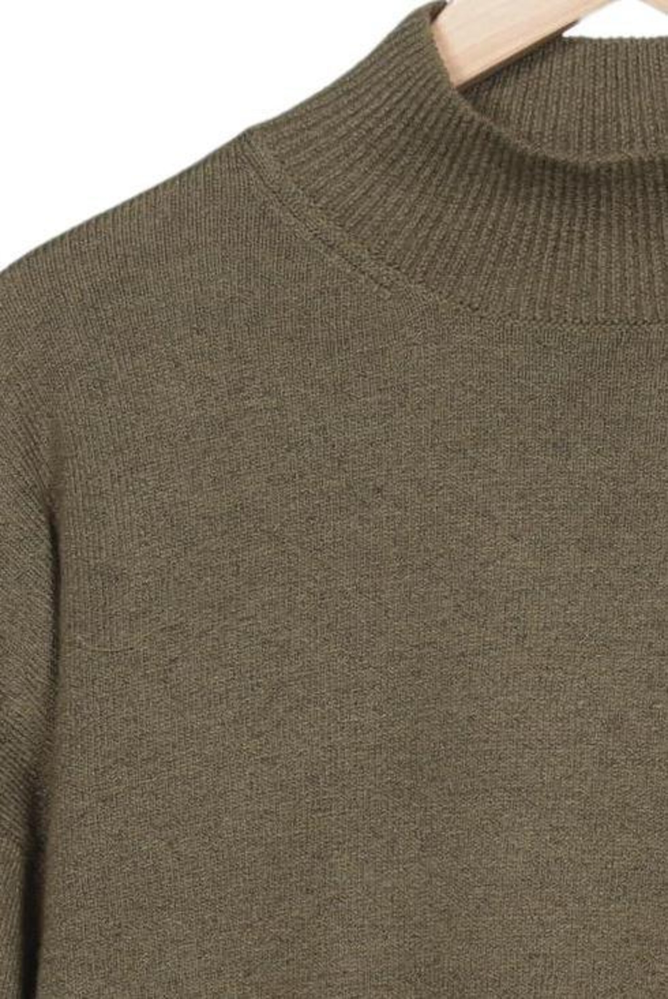 s.Oliver Sweater & Cardigan in L in Green