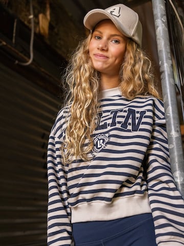 Looxs Revolution Sweatshirt in Grijs