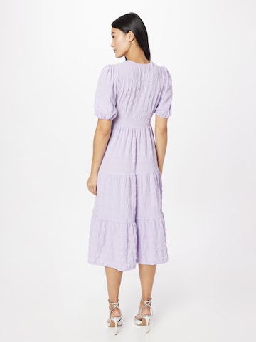 Monki - Vestido em roxo