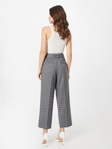 Club Monaco Loose fit Pleated Pants 'ENAMEL' in Grey