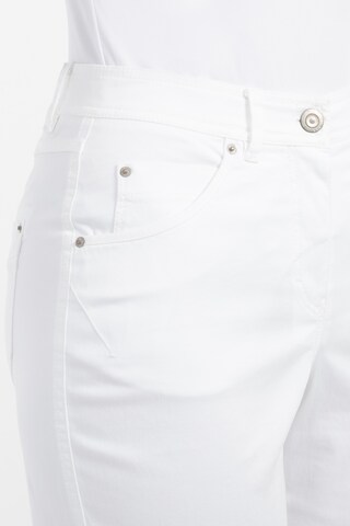 Recover Pants Tapered Hose 'Cara' in Weiß