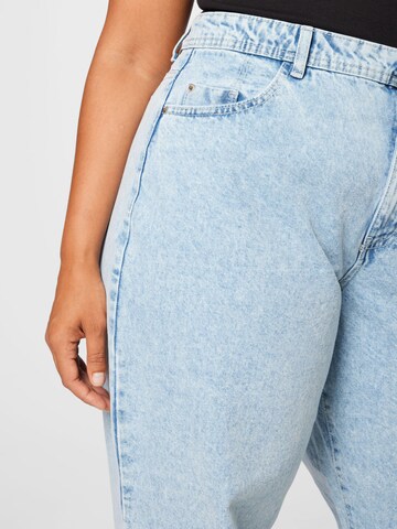 Noisy May Curve Regular Jeans in Blue