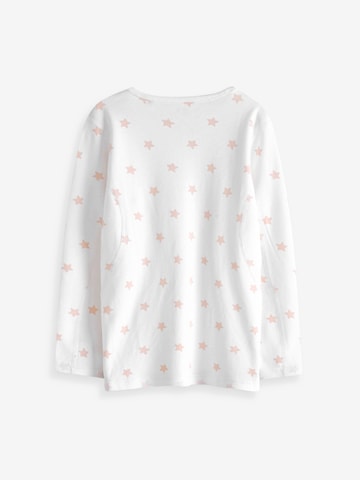 Pijamale de la Next pe alb