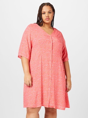 Robe-chemise 'Elise' Fransa Curve en rose : devant