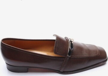 HERMÈS Flats & Loafers in 39,5 in Brown: front