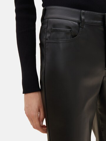 TOM TAILOR DENIM - regular Pantalón 'Emma' en negro