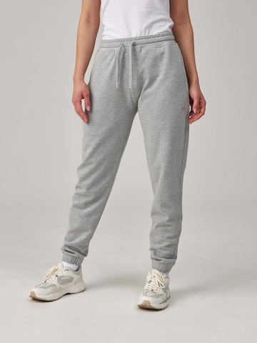 SNOCKS Regular Hose in Grau: Vorderseite