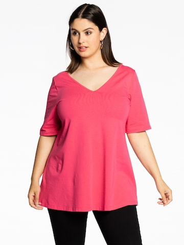 Yoek Shirt in Roze: voorkant