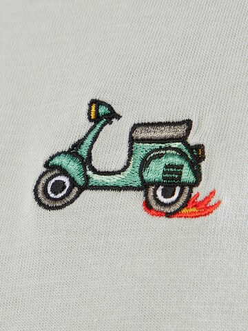 Iriedaily Tričko 'Scooter' – zelená