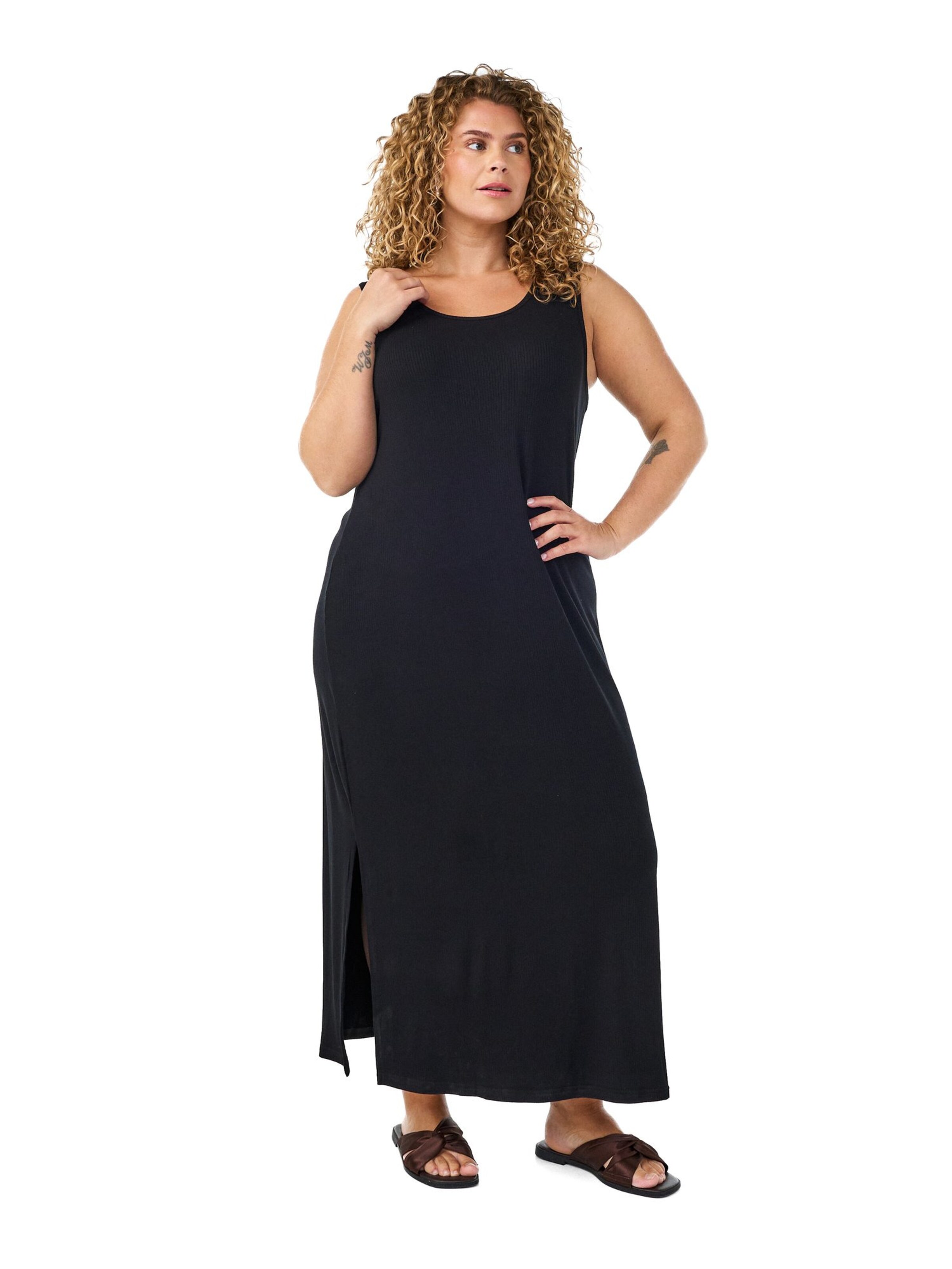 Zizzi Strickkleid 'Vcarly' in Schwarz: Vorderseite