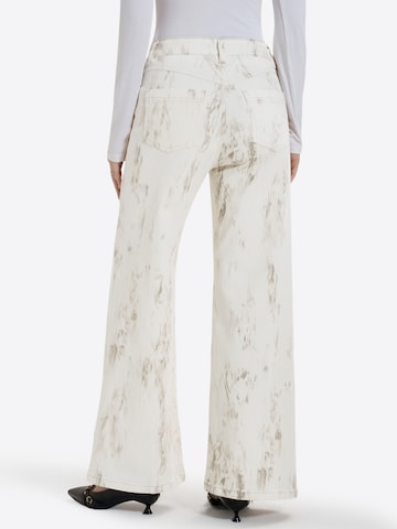 Wide leg Jeans di Imily Bela in bianco