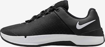 Chaussure de sport 'MC Trainer 4' NIKE en noir : devant
